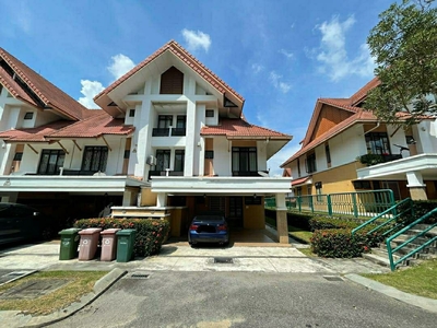 FREEHOLD END LOT, 2.5 Storey Terrace House @ Precint 18, Putrajaya