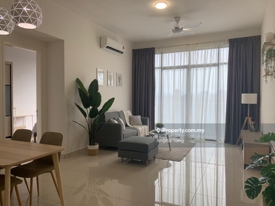 Highly Demand Balcony unit in Park Sky for Rent