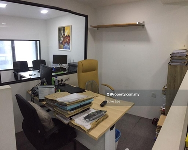 Service residence office design for rent at the square one city good