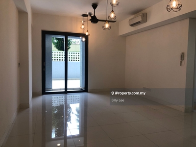 2 Bedroom with Private Yard Unit For Rent