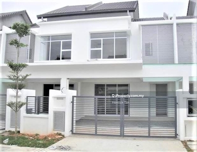 Double Storey House, Unfurnished, 22x70sqft, Build Up 2200sqft