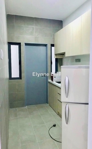 Fully Furnished, Built-in Kitchen Cabinet, Below Amerin Shopping Mall