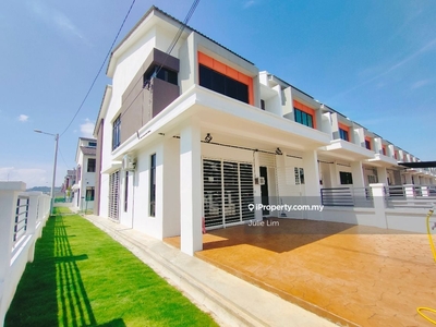 End Lot Double storey terrace partially furnished,