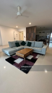 Mont Kiara Condo for rent High floor Resort style with Well-furnished