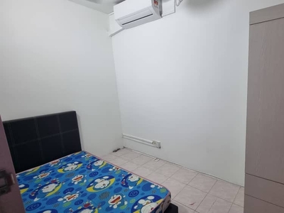 Single Room at Damai Apartment, Subang Bestari