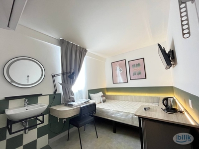 Stress-Free Living: Explore Our Full Furnished Rooms! 04 mins walk to Plaza Low Yat