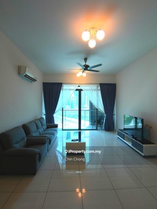 Well maintained, spacious living room