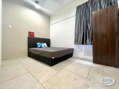 NEW RENOVATE CONCEPT❗❗Spacious Medium Room at nearby Johor Bahru Checkpoint, CIQ - ( ONLY 6 Mins )