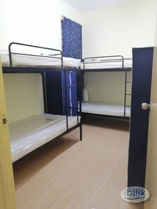 Single Room RM 360 Malay female at Sri Begonia Apartment, Bandar Puteri Puchong