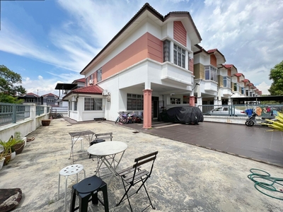 Bandar Uda Utama, Skudai Double Storey Corner lot (22ft x 70ft + 20ft land) 4 rooms, 3 baths Extended House