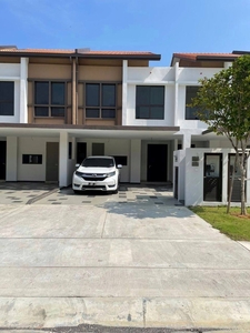 Double Storey Terrace Belladonna Taman Setia Warisan Tropika, Sepang