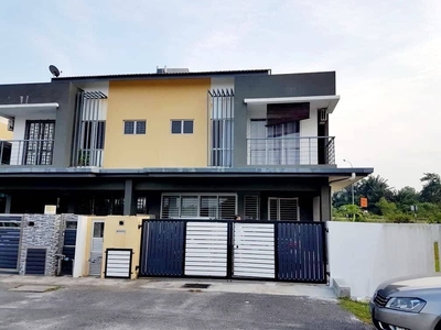 HUGE CORNER LOT Semi Detached House For Sale Taman Delima Jaya at Dengkil