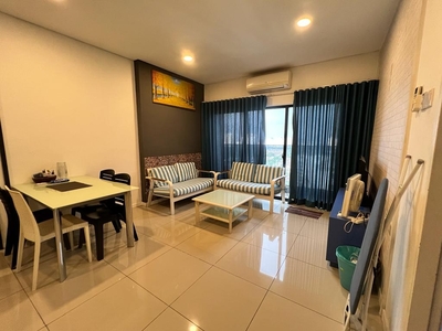 Middle Room for Rent, D'Latour Bandar Sunway
