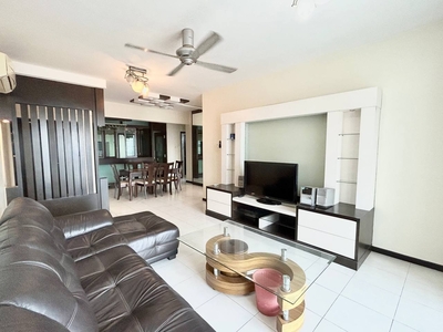 Molek Pine 1 Service Apartment @ Taman Molek (3+1 Rooms, 2 Baths) Fully Furnished and Renovated