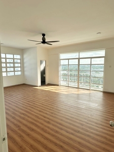 Partially Furnished 5beds 5baths Nusa Heights Penthouse @ Gelang Patah