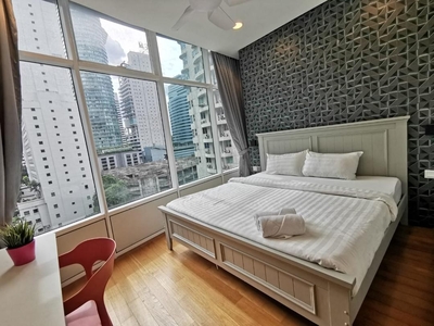 Sky Suites KLCC 2 Rooms 2 Baths Fully Furnished For Rent near LRT Monorail