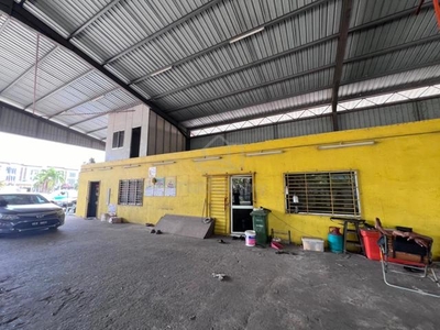 Triang pahang 1sty factory renovated beside caltex car garage factory
