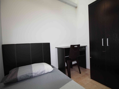 6mins to Publika Fully Furnished Single Room [MALE] at Menara Duta 2, Dutamas/ Mont Kiara