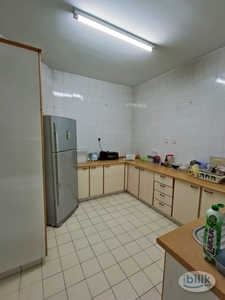 Bandar Utama BU 1 - Aircond Room Attached Bathroom near CenterPoint Bandar Utama