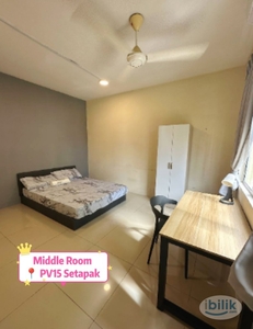 Big Spacious Affordable Middle Room at PV15 Setapak
