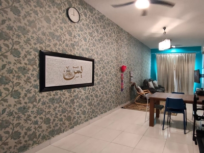Block F Level 6 Nice Fully Furnished 4 Rooms BSP 21 Bandar Saujana Putra For Rent