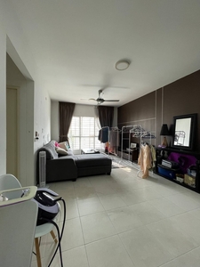 CHEAP With Kitchen Cabinet Seri Mutiara Apartment Setia Alam Big Size 939 SQFT For Sale