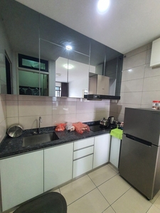 Conezion Residence For Rent, 783sq.ft, Kitchen Cabinet, 3 Aircond, Water Heater, Fridge, Washing Machine