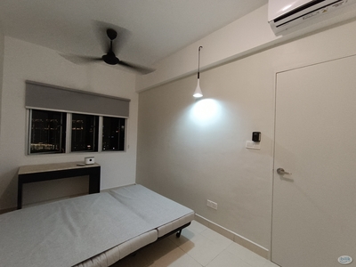 Cozy medium room (new) @ Taman desa near mid Valley/ bangsar south KL
