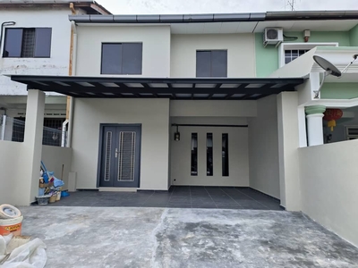 Double Storey @ Johor Jaya (Jalan Bakawali) Renovated Extended Nice Condition