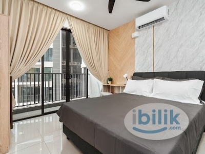 Exclusive Private Medium Room With Balcony, Monthly Rental Inclusive All utilities. Walking Distance LRT