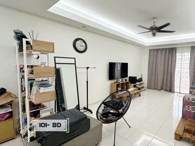 [FULLY RENOVATED] 1260sqft Pelangi Heights Phase 2, Klang. Townhouse. 3 Bedrooms & 2 Bathrooms