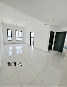 [GOOD CONDITION] 656sqft Trio Serviced Residence Bukit Tinggi, Klang. 1+1 Rooms & 1 Bathroom