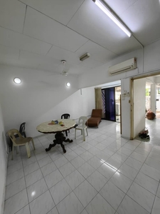 Jalan Bayu, Bandar Seri Alam, 1.5 Storey Terrace House