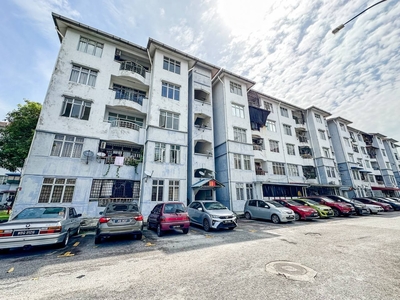 Level 2 With Kitchen Cabinet Apartment Kiambang Taman Putra Perdana Puchong For Sale