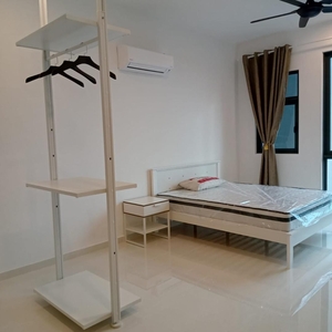 SKS Pavillion Residence / JB Town / Walking distance to CIQ / Studio House Fully Furnished