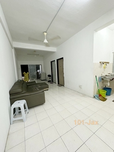 [SUPER VALUE BUY] 883sqft Vista Indah Putra Apartment, Bayu Perdana Klang. 3 Bedrooms & 2 Bathrooms