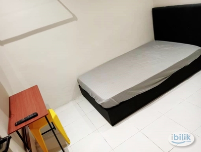 0️⃣Deposit, Hostel Room for rent at PJ Kelana Jaya, 7 mins Drive to LRT Kelana Jaya, 7 mins Drive Paradigm/Kelana Square/Taragon✨