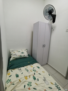 [300m to MRT] Non Sharing Female Small room for rent at The Zizz