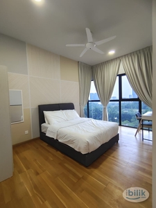 Fully Furnished Master Bedroom @ Secoya Residences, Bangsar South