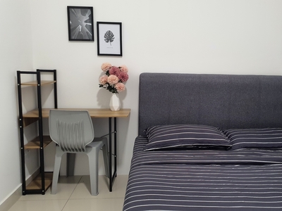 Fully Furnished Middle Room (Chinese only) for Rent at Pacific Towers, Seksyen 13, Petaling Jaya