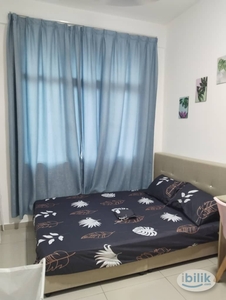 LEGASI KAMPONG BHARU.[MIDDLE ROOML] Lady's unit for rent
