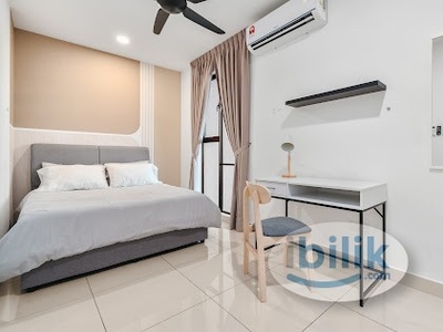 Newly Exclusive Private Medium Room, walking Distance LRT