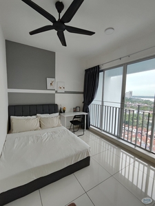 PREMIUM Middle Room Near CIQ with Unlimited High Speed Wifi at Johor Bahru, Johor