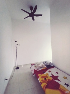 Single Room at Meru, Klang