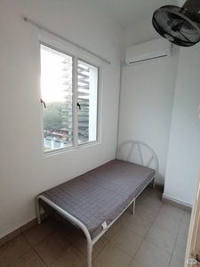 ==Single Room with Private bathroom for Rent at Sri-petaling
