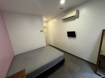 ZER0️⃣ DEPOSIT Co Living Hotel Room with Private Bathroom at Kuala Lumpur City Center Nearby Berjaya Times Square, Lalaport, Monorail Hang Tuah