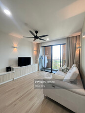 Aratre corner unit high floor fully furnished beside lrt
