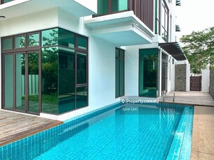 Renovated 3 storey P8 Fera Twin Villa with Private Pool at Putrajaya