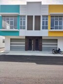 Pulai shoplot for rent