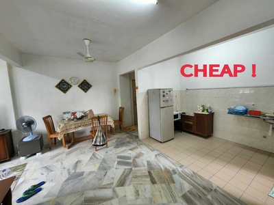 CHEAP! Astana Alam unit for Sale! Convenient and conducive environment.